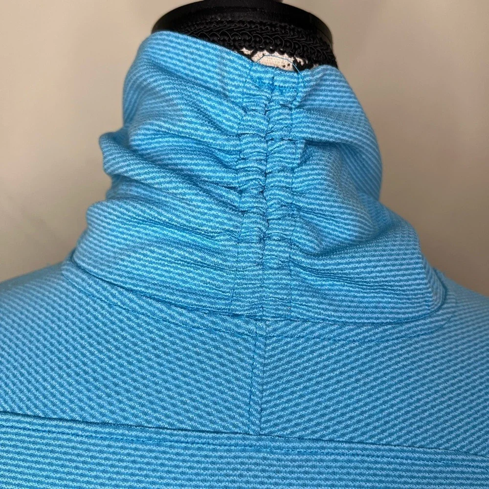 Nike AeroReact Running Top Large Lightweight Reflective Blue EUC‎